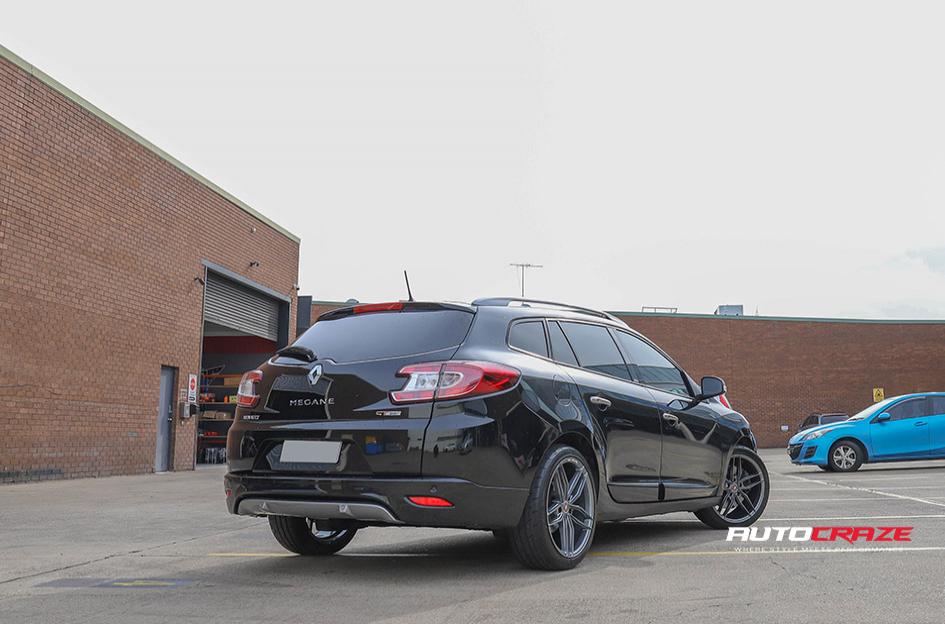 RENAULT MEGANE IFG 37 SILVER